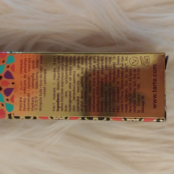 💝FIRM! NWT TARTE LIGHTS CAMERA LASHES 4 IN 1 MASCARA LIMITED EDITION PACKAGING - Picture 8 of 8